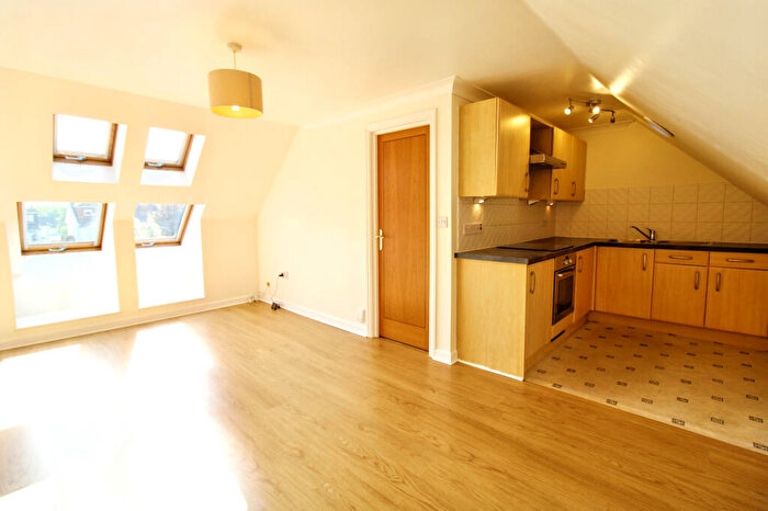 1 Bedroom Apartment For Sale In Aragon House, Yeovil Road, Farnborough, GU14