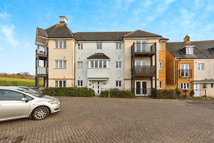2 Bedroom Flat For Sale In Jack Dunbar Place, Ashford, TN23