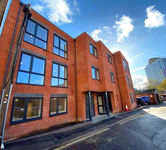 2 Bedroom Apartment For Sale In Unit, Padwell Place, Asylum Road, Southampton, Hampshire, SO15