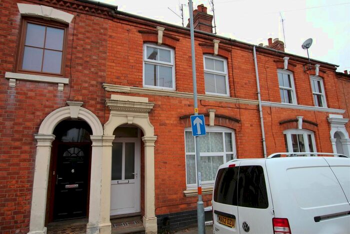 5 Bedroom Property To Rent In Oliver Street, Northampton, NN2