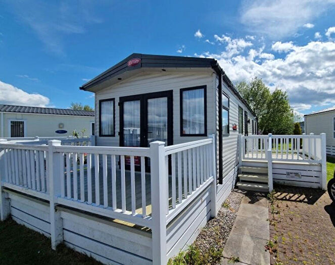 2 Bedroom Mobile Home For Sale In Carnaby Silverdale, Willow Grove Park, Knott End On Sea, Knott End On Sea, Lancashire, FY6
