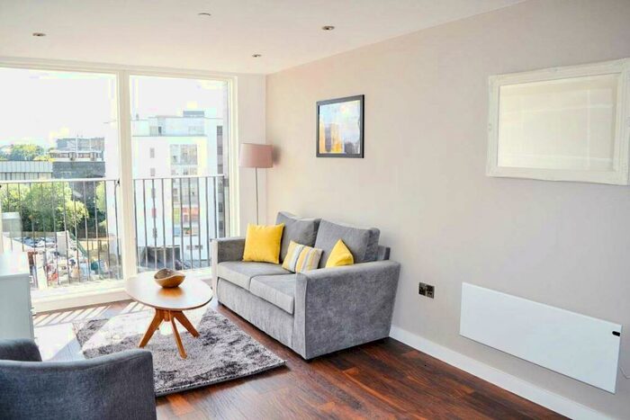 3 Bedroom Flat To Rent In One Regent Road, Castlefield, Manchester, M3