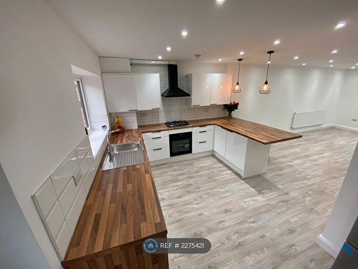 3 Bedroom Terraced House To Rent In Little Ilford Lane, London, E12