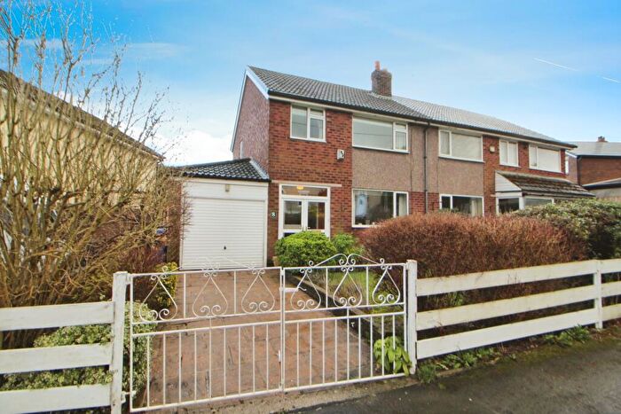 3 Bedroom Semi-Detached House For Sale In Meadowbank, Hollingworth, Hyde, Greater Manchester, SK14