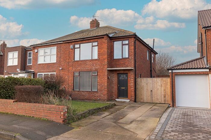 3 Bedroom Semi-Detached House For Sale In Kirkleatham Avenue, Marske-By-The-Sea, TS11