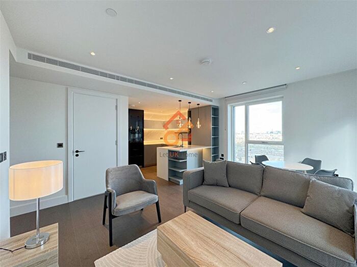 2 Bedroom Flat To Rent In Reflection Apartments, Cascade Way, London, W12