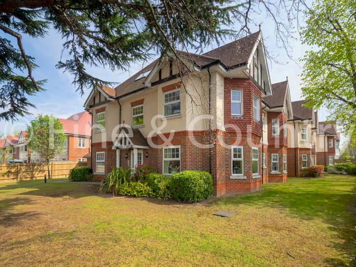 2 Bedroom Flat To Rent In Rosebery Road, Cheam, Sutton, SM1
