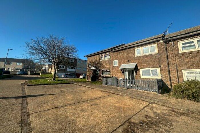 3 Bedroom Property To Rent In Swanstead, Basildon, SS16