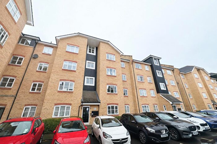 2 Bedroom Flat To Rent In Stephenson Wharf, Hemel Hempstead, HP3