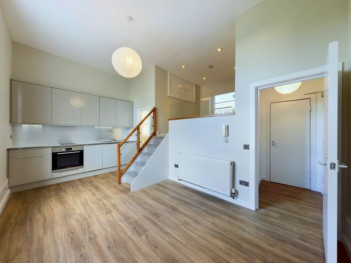 1 Bedroom Flat To Rent In Irving House, Pittville Circus Road, Cheltenham, GL52