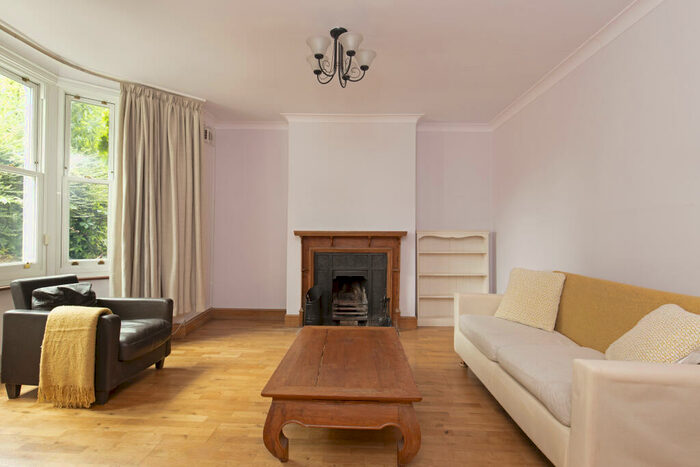 1 Bedroom Flat To Rent In Lordship Road, London, N16