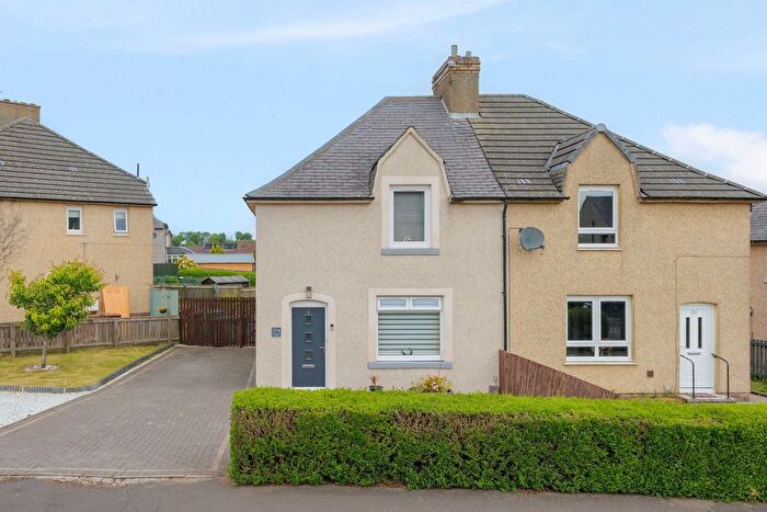 2 Bedroom Semi-Detached House For Sale In Stenhouse Street, Cowdenbeath, KY4