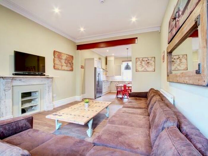 7 Bedroom Terraced House To Rent In Waterloo Road, Nottingham, NG7