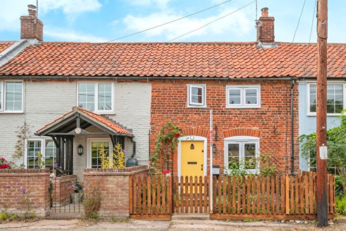 2 Bedroom Cottage For Sale In Long Lane, Ingham, Norwich, NR12