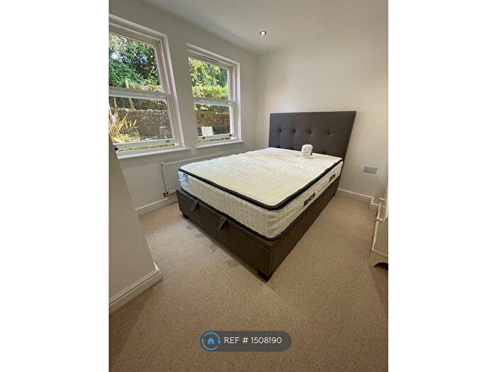 2 Bedroom Flat To Rent In Cranworth Road, Winchester, SO22