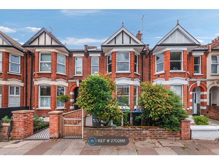 2 Bedroom Flat To Rent In Ground Floor, London, NW10