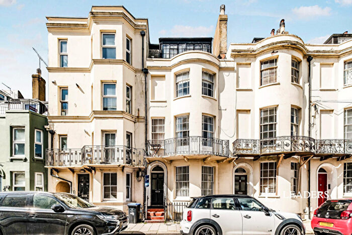 1 Bedroom Flat To Rent In West Buildings, BN11