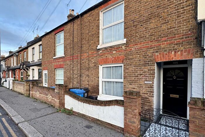 3 Bedroom Terraced House For Sale In Arthur Road, Windsor, SL4