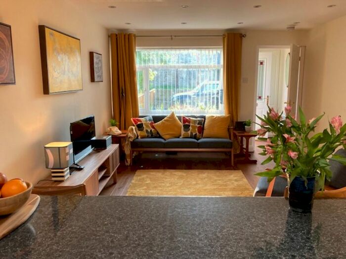 1 Bedroom Flat To Rent In North Hinksey Lane, Oxford OX2