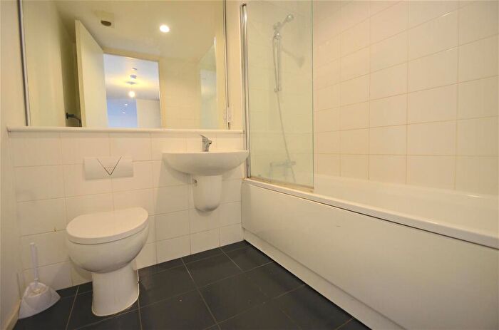 2 Bedroom Apartment To Rent In Nottingham One, NG1