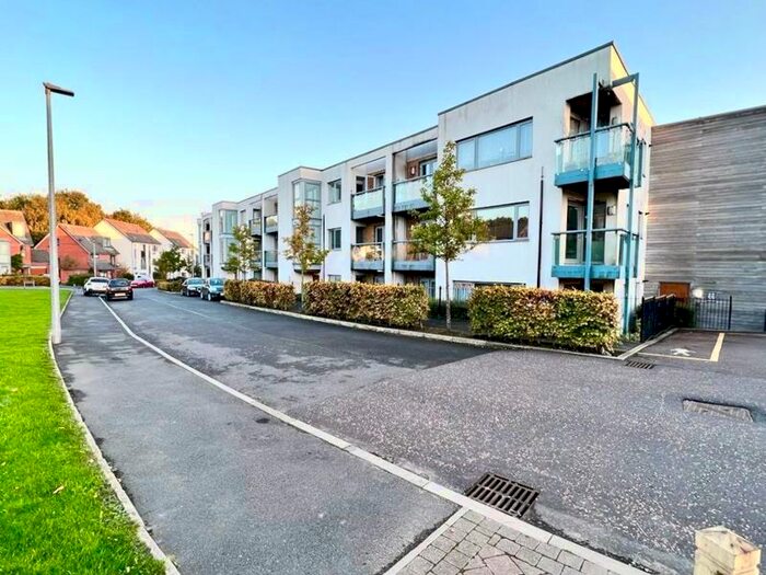 2 Bedroom Flat To Rent In Christie Lane, Salford, M7