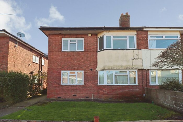 2 Bedroom Flat For Sale In Rodway Road, Patchway, Bristol, BS34