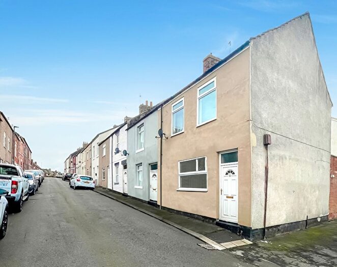 3 Bedroom End Terrace House To Rent In Tweed Street, Loftus, Saltburn-By-The-Sea, TS13