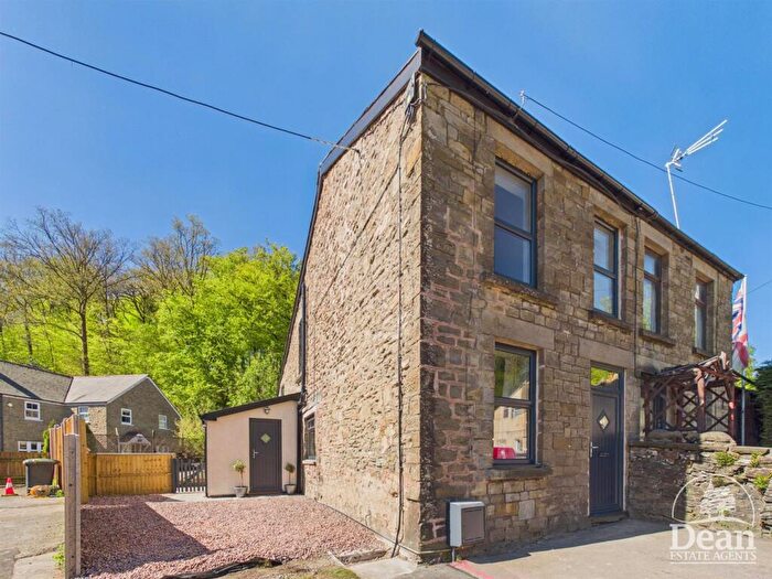3 Bedroom Semi-Detached House For Sale In St. Whites Road, Cinderford, GL14