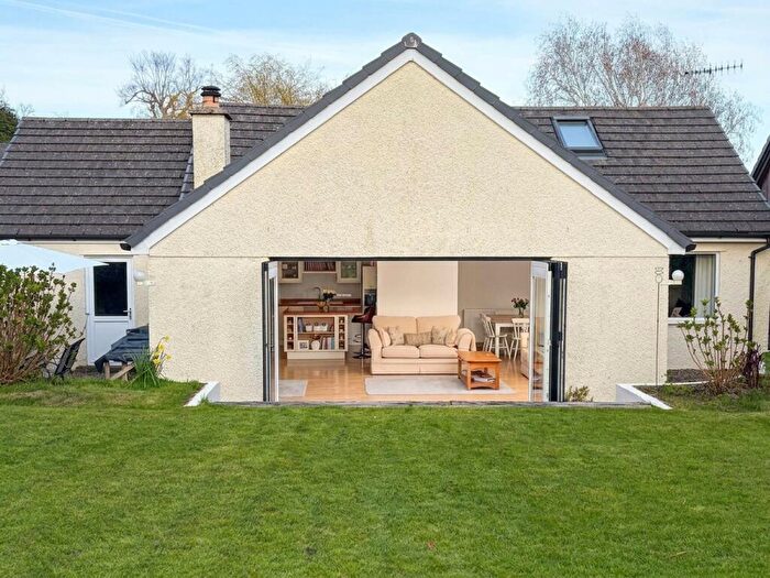 3 Bedroom Detached Bungalow For Sale In Wattsfield Road, Kendal, LA9