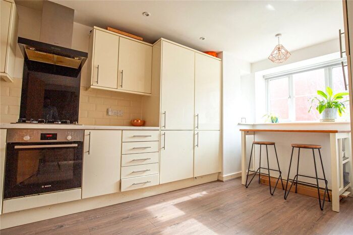 3 Bedroom Semi-Detached House For Sale In Grove Park Gardens, Fishponds, Bristol, BS16