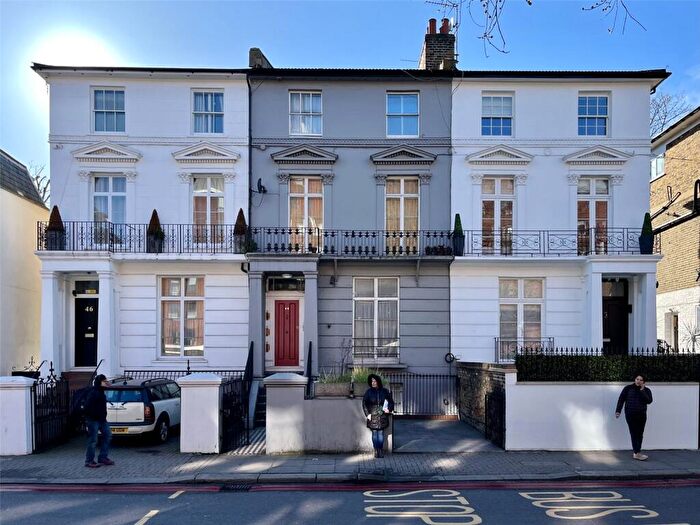 Semi-Detached House For Sale In Gunter Grove, London, SW10