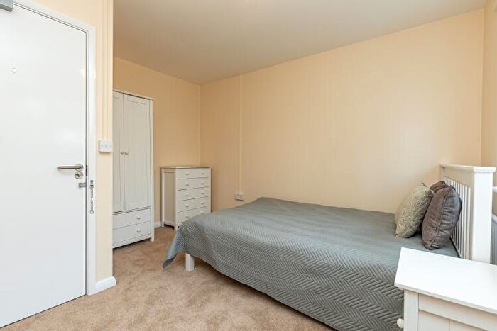 Studio To Rent In Cemetery Road, Abingdon, OX14