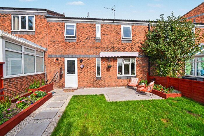 2 Bedroom Town House For Sale In Howden Way, Eastmoor, Wakefield, West Yorkshire, WF1