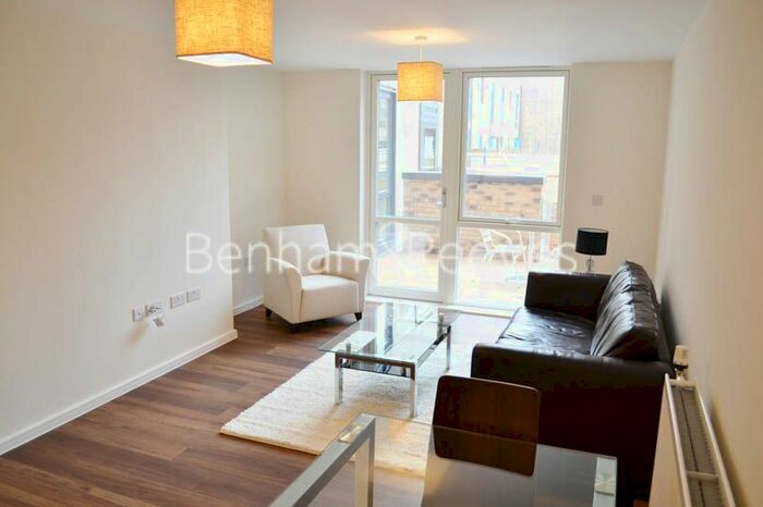 1 Bedroom Flat To Rent In Bollo Bridge Road, Acton, W3