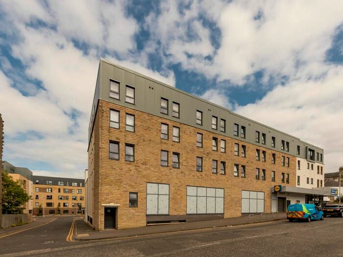 2 Bedroom Flat To Rent In Stoddart Way, Cannonmills, Edinburgh, EH7