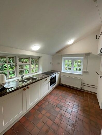 2 Bedroom Cottage To Rent In Saxham, EX16