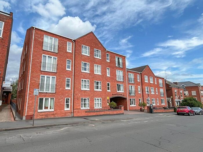 2 Bedroom Flat For Sale In Hanover Gardens, Albert Street, Rugby, CV21