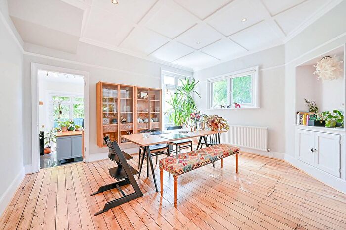 4 Bedroom Property To Rent In Esmond Road, Chiswick, London, W4