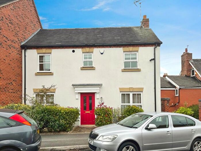 3 Bedroom Semi-Detached House To Rent In Drovers Close, Uttoxeter, ST14