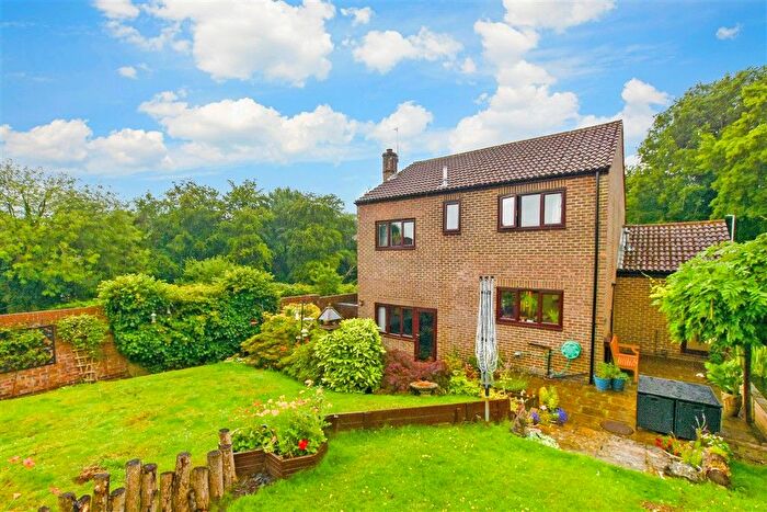 4 Bedroom Detached House For Sale In Montargis Way, Crowborough, East Sussex, TN6