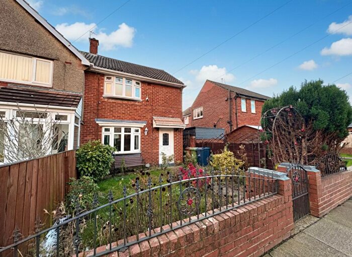 2 Bedroom Semi-Detached House To Rent In Pinewood Square, Sunderland, SR5