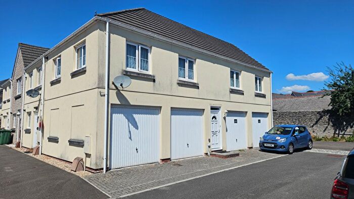 2 Bedroom Flat To Rent In Auctioneers Close, Plympton, Plymouth, Devon, PL7