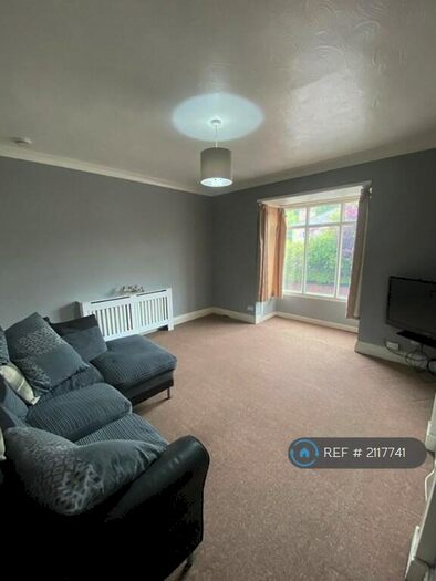 3 Bedroom Flat To Rent In Pershore Road, Selly Park, Birmingham, B29