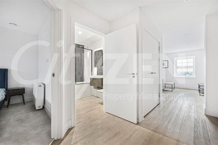 1 Bedroom Flat To Rent In Memorial Avenue, Slough, SL1