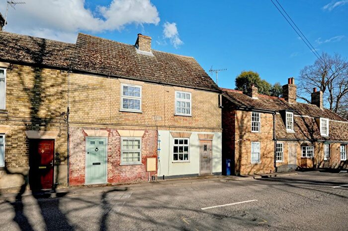 2 Bedroom Terraced House For Sale In The Avenue, Godmanchester, Huntingdon, PE29