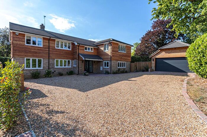 4 Bedroom Detached House For Sale In Alanbrooke Close, Hartley Wintney, RG27