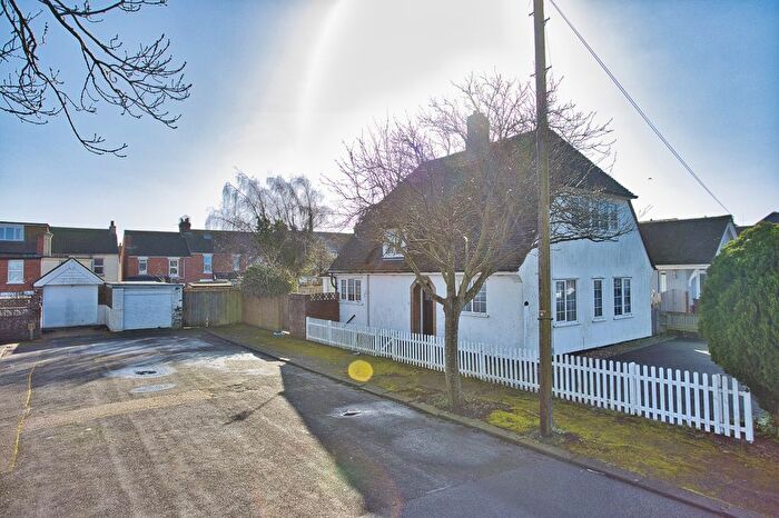 3 Bedroom Detached House For Sale In Ilex Road, Folkestone, Kent, CT19