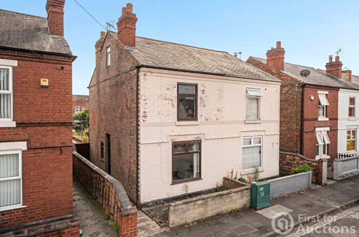 3 Bedroom End Of Terrace House For Sale In Birchwood Avenue, Long Eaton, Nottingham, NG10