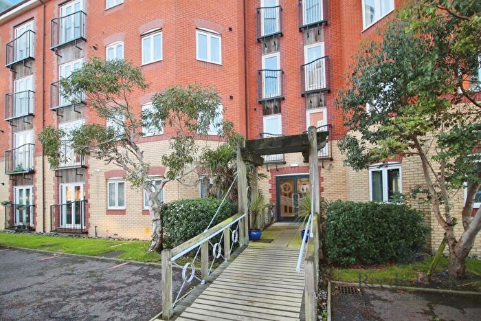 2 Bedroom Apartment For Sale In Quebec Quay, Liverpool, Merseyside, L3