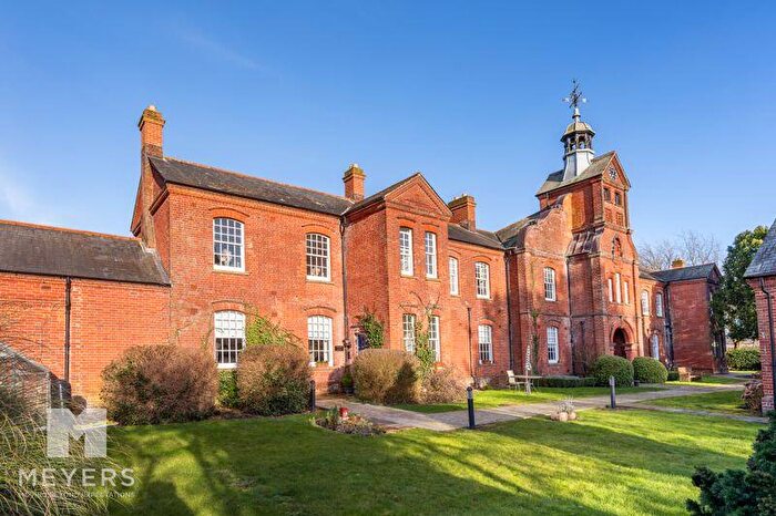1 Bedroom Apartment For Sale In Barton Hall Court, Bartons Road, Fordingbridge, SP6